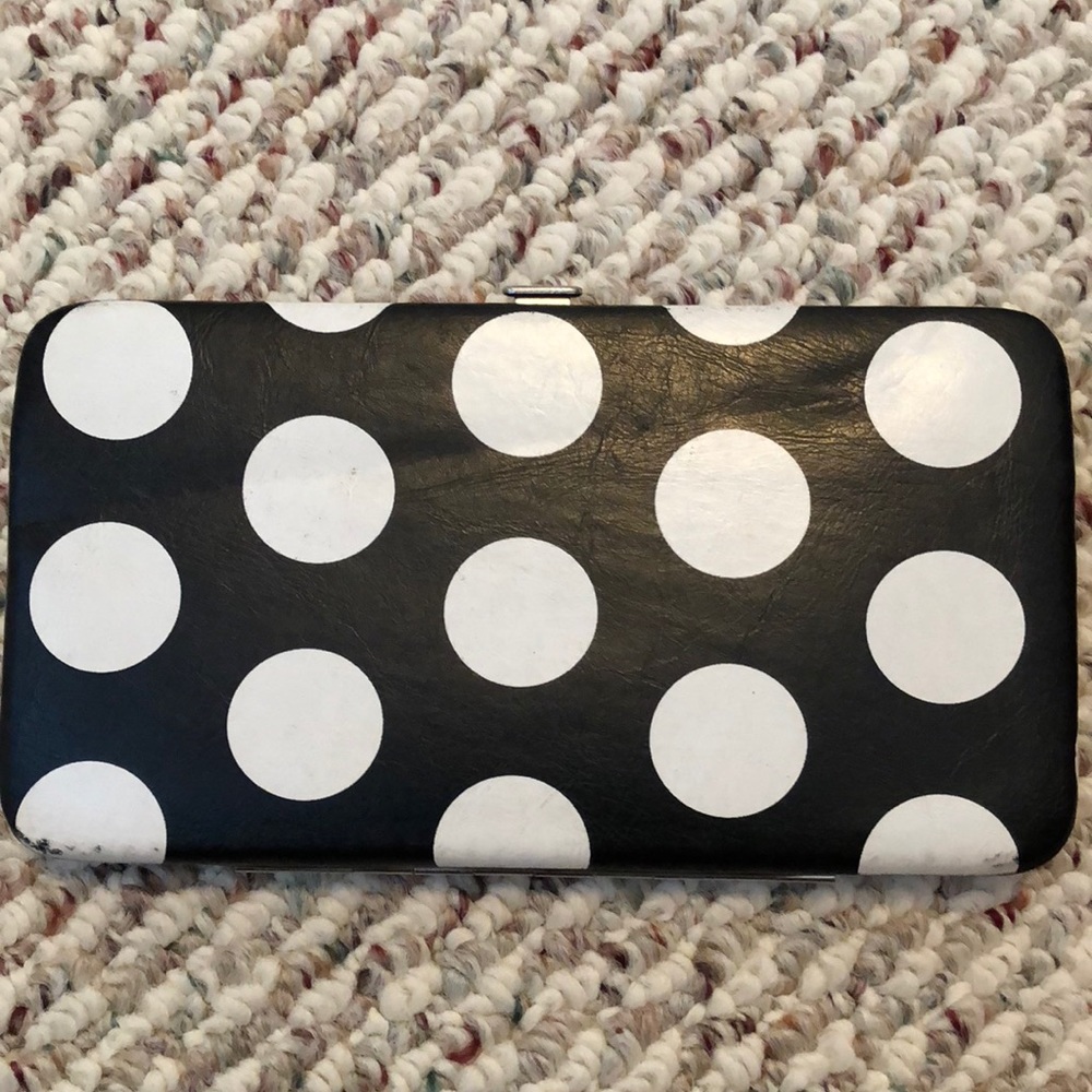 Polka dot wallet